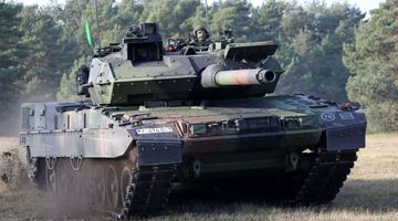 Бойові танки Leopard II. Фото із мережі