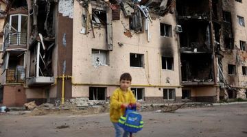 росіяни крадуть мирне дитинство в українських дітей (фото)