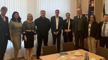 Порошенко зустрівся із послами країн Групи семи та Європейського Союзу в Україні. Фото "ЄС"