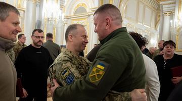 Місія захисту України, яку донедавна виконував генерал Залужний, тепер у руках генерала Сирського. Фото ОПУ