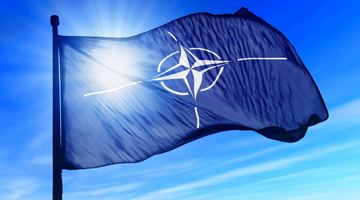 НАТО може визнати росію «безпосередньою загрозою», - Bloomberg