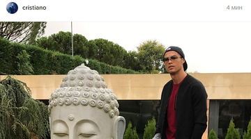 Як Роналду спаплюжив статую Будди і спричинив скандал