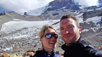 Альпіністка померла на Евересті за 15 хвилин після сходження чоловіка