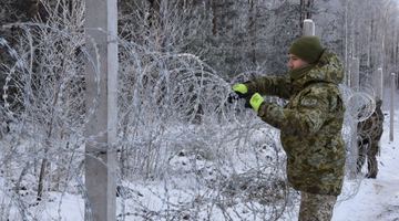 Українські прикордонники інтенсивно облаштовують кордон з Білоруссю