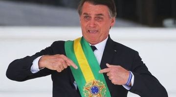 Президента Бразилії шпиталізували із болем у животі: туди його поранили у 2018 році