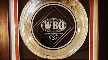 Олександр Усик став боксером року за версією WBO