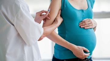 ВООЗ хоче випробовувати вакцину на вагітних жінках