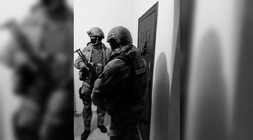 Правоохоронці проводять масштабну спецоперацію із затримання чиновників