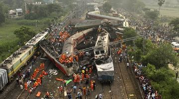 Залізнична катастрофа. Фото з мережі