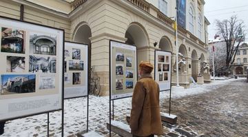 На площі Ринок експонують знакові роботи архітектора Альфреда Захарієвича