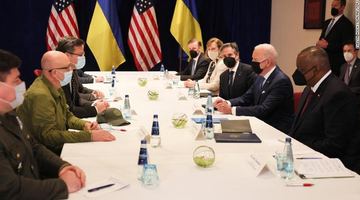 Резніков та Кулеба зустрілись із чиновниками США у Варшаві
