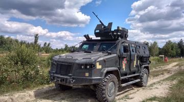 Захід постачатиме Україні важку військову техніку