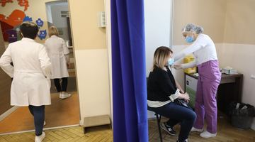 З 31 січня для освітян Львова стартує вакцинація бустерною дозою