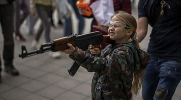 Стріляй у путіна: у Львові організували цікаву атракцію