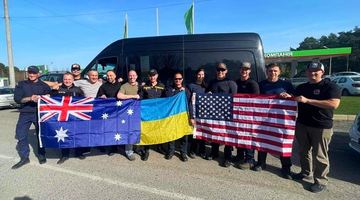 В Україну прибули рятувальники зі США та Європи