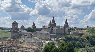 Знаменитий замок у Кам’янці-Подільському. Фото автора