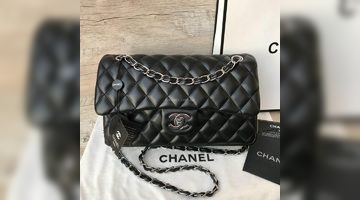 "Тверда валюта": у москві салон краси бере оплату сумками Chanel