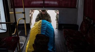 Україна повернула тіла 61 захисника