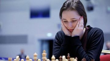 Українська чемпіонка світу з шахів пропустила ЧЄ через борги Міністерства молоді та спорту України