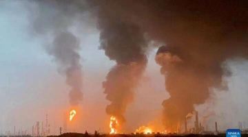Пожежа на нафтохімічному заводі в Шанхаї