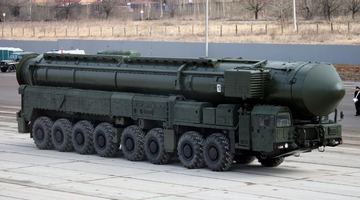 росія може застосувати ядерну зброю проти країн НАТО, якщо вважатиме інтервенцію Альянсу неминучою