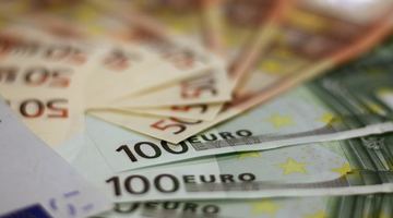 20 років виповнилося валюті євро