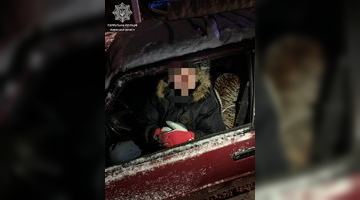 У Львові патрульні затримали безхатьків за можливе викрадення автомобіля