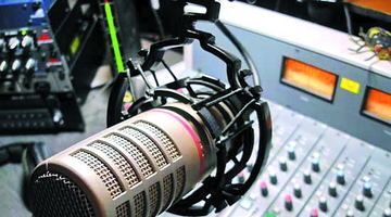 Чому чотири радіостанції стали нішевими мовниками?