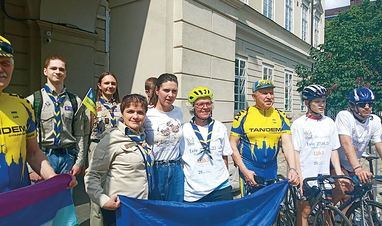 Італійка крутила педалі, аби підтримати Україну