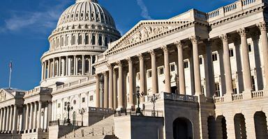 Сенат США ухвалив законопроєкт із допомогою Україні на понад $ 60 млрд