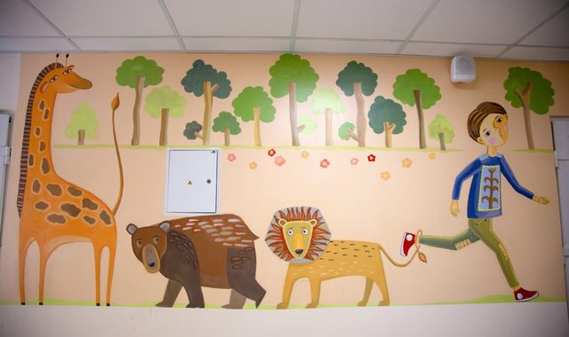 Інфекційне відділення в дитячій лікарні у Дрогобичі оздоблене художніми рисунками