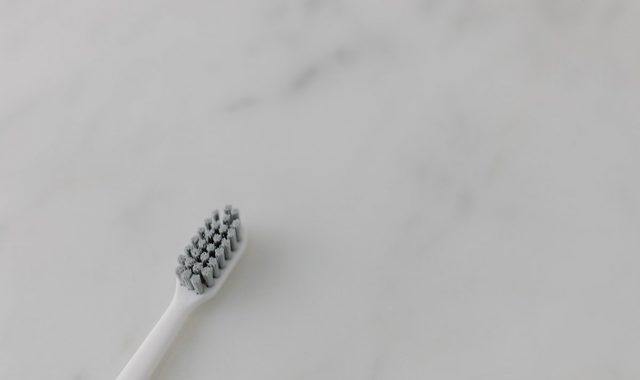 Як часто треба міняти насадку електричної зубної щітки?