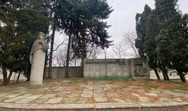 «Львівщина на 99% очищена від радянських пам’ятників»