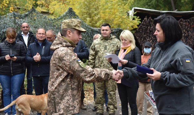 Схід і захід разом: делегація із Львівщини на сході України зустрілася з військовими та висадила «Луганський гай»