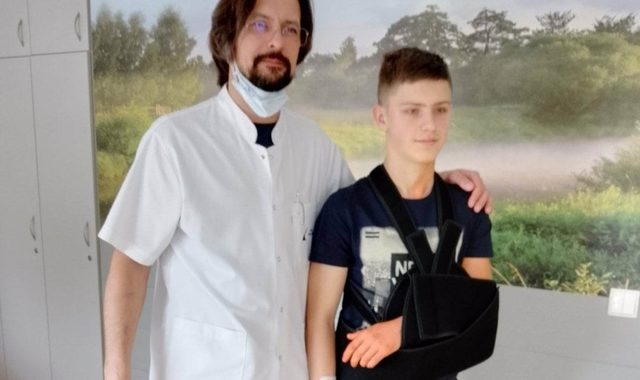 Дзвінок із Польщі в Україну: операцію вашому сину зробимо безоплатно