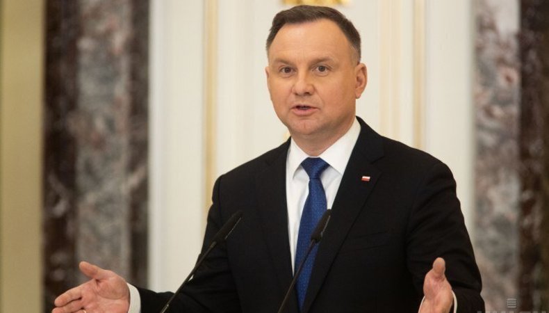 Президент Польщі сумнівається, що білорусь офіційно вступить у війну проти України