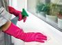 Як захистити руки та нігті під час прибирання